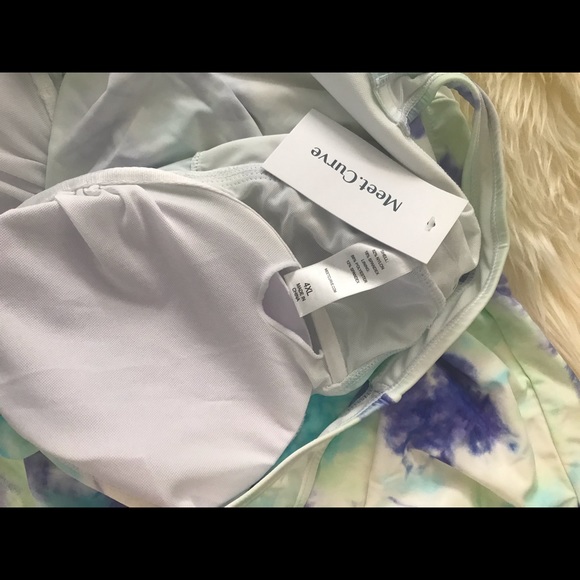 🚢 SHIPS TODAY 🚢 Women tie dye swim set Size 4XL - Picture 3 of 3